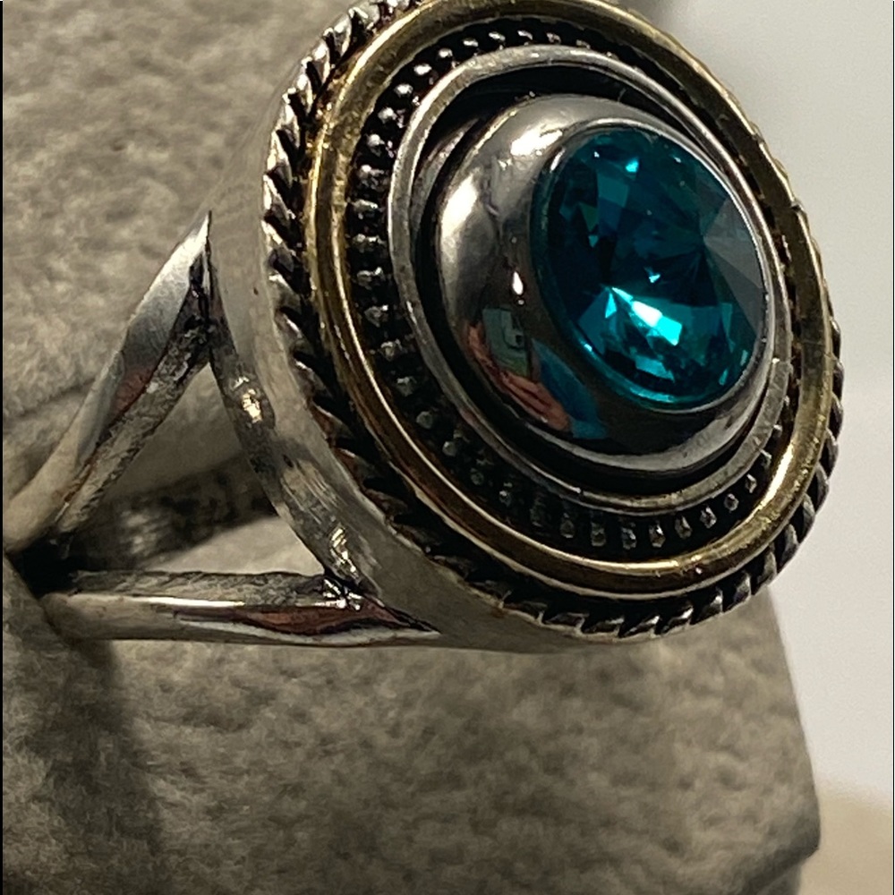 Ginger Snap Size 8 Ring With Snap - image 1